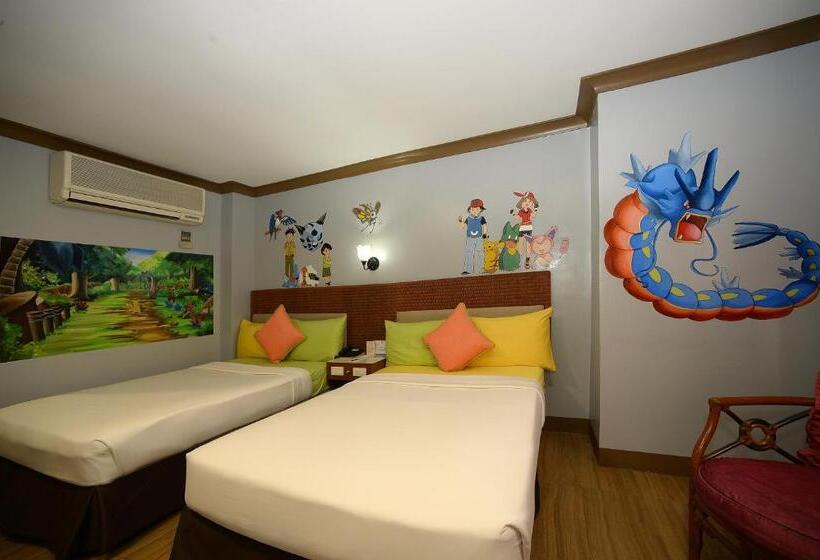 חדר סופריור, The Golden Pine