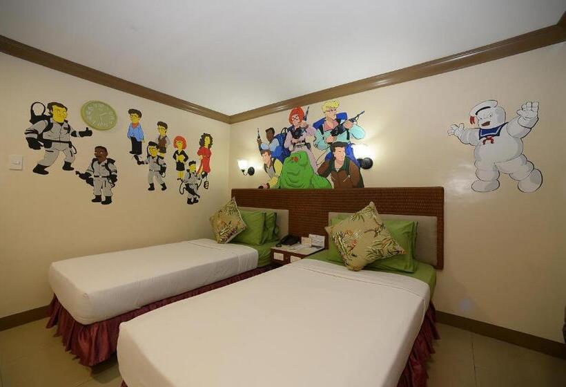 חדר דלוקס, The Golden Pine