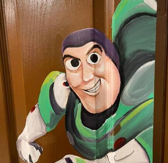 סוויטה אקזקיוטיב, The Golden Pine