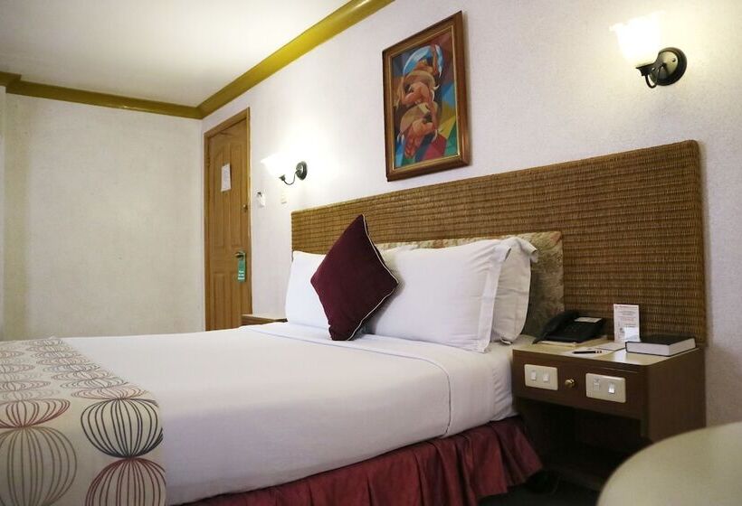 סוויטה אקזקיוטיב, The Golden Pine