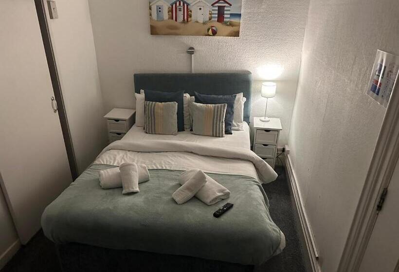 Perhehuone, The Wilton