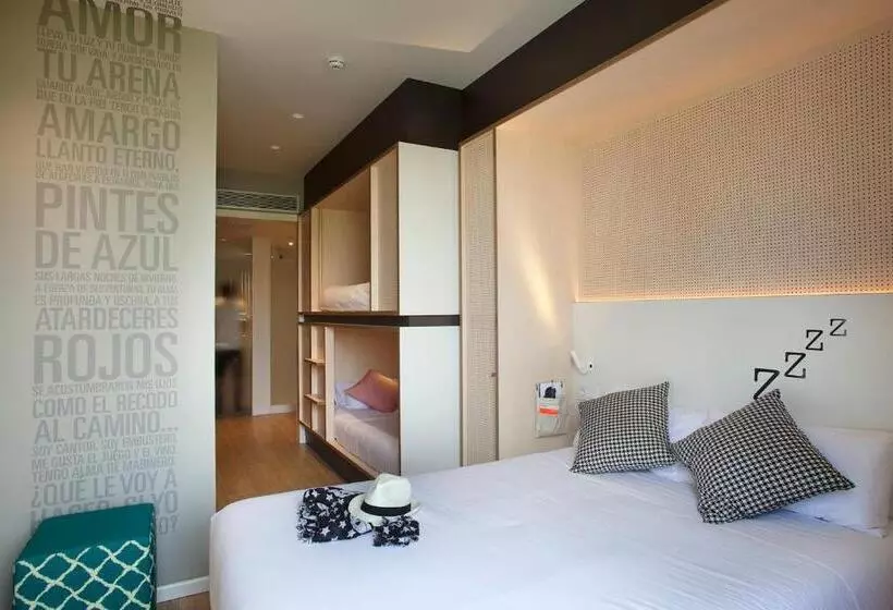 اتاق استاندارد چهار تخته, Toc Hostel Barcelona