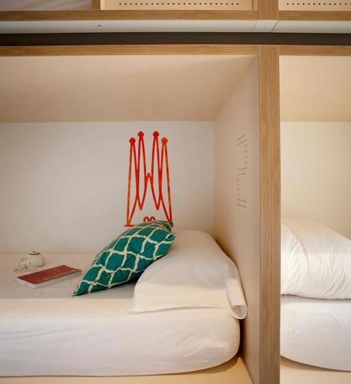 Семейный Номер, Toc Hostel Barcelona
