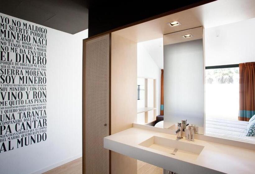 اتاق استاندارد, Toc Hostel Barcelona