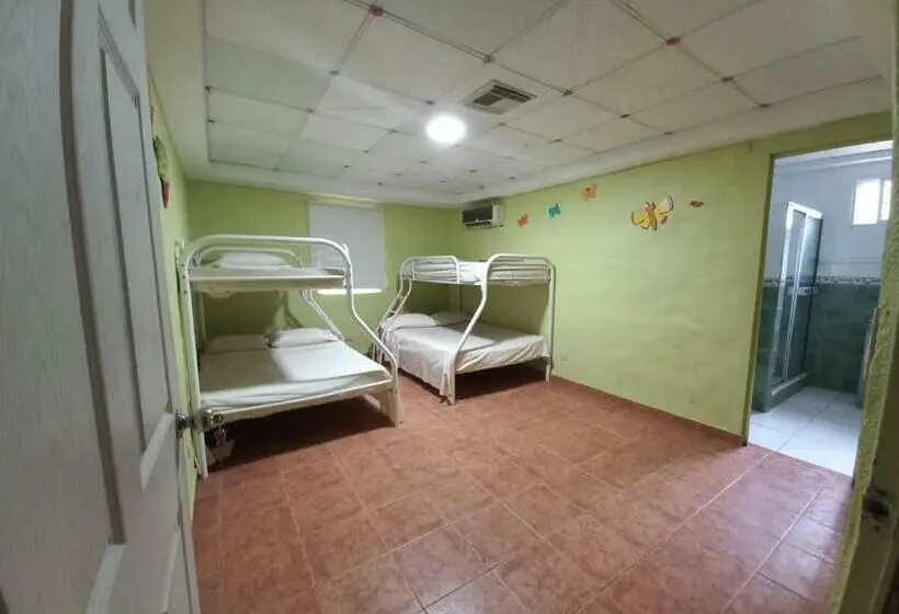 ファミリールーム, Sunrise Hostel Farallon