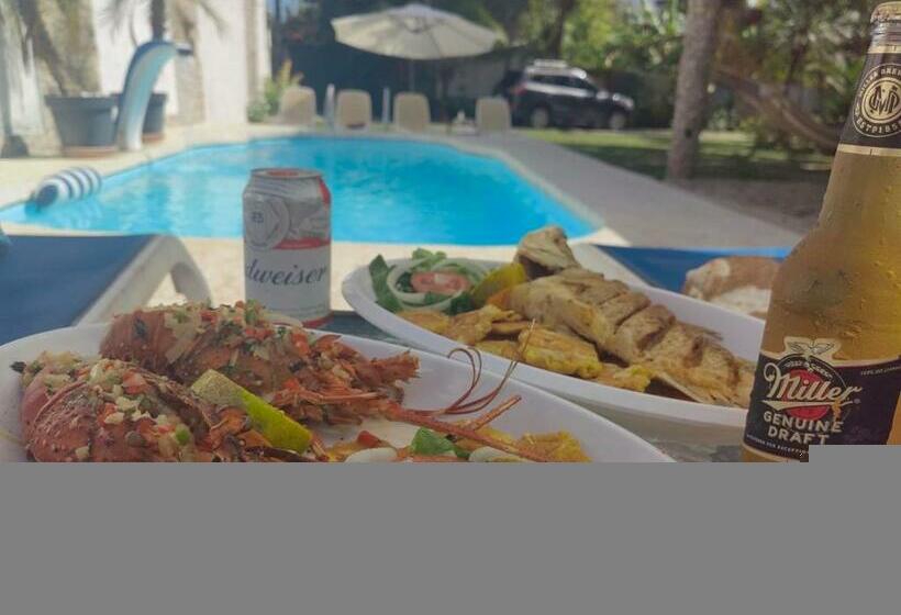 غرفة عائلية, Sunrise Hostel Farallon