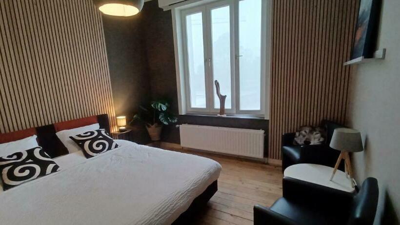 Номер Стандарт Совместная Ванная, De Galerie   Dessert Coulors