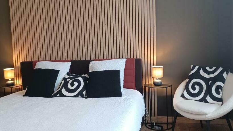 Номер Стандарт Совместная Ванная, De Galerie   Dessert Coulors