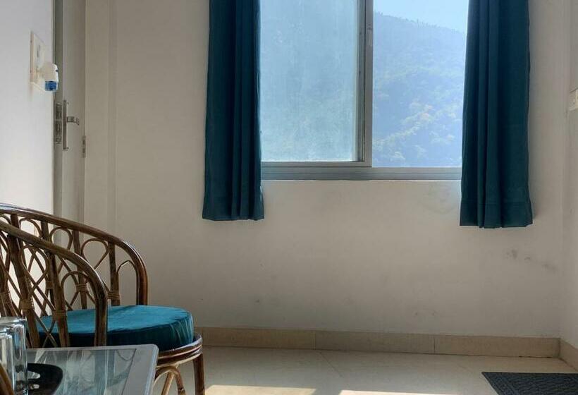 Номер Стандарт Вид на Горы, Soul Haven On Main