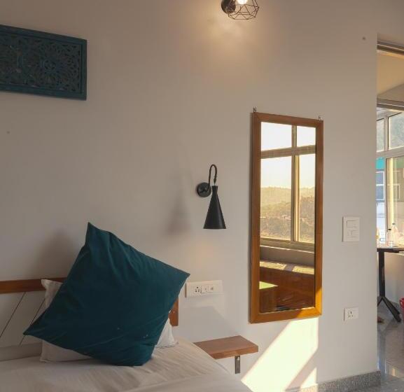 Номер Deluxe Кровать Кинг с Видом, Soul Haven On Main