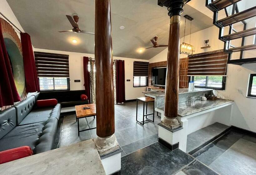 سوییت خانوادگی, Mermaid Farm House
