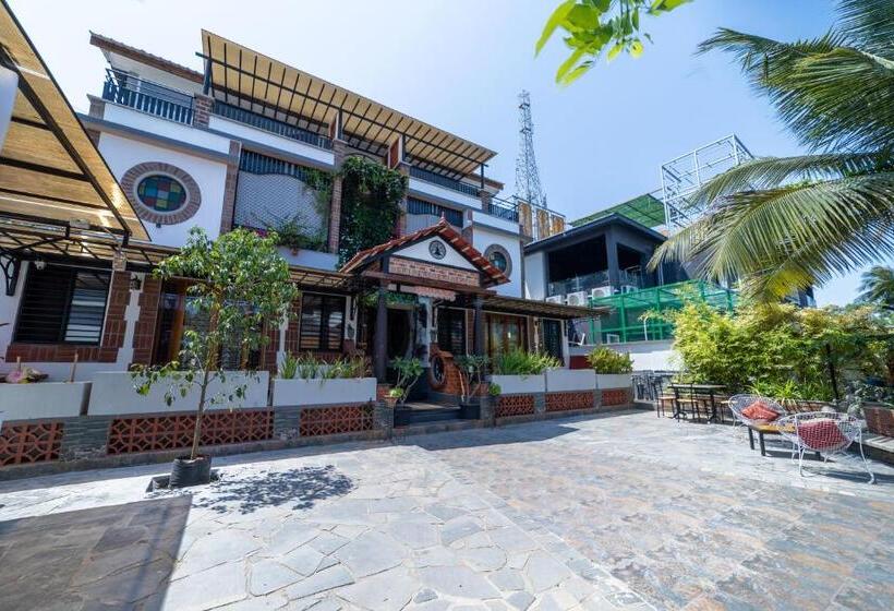 جناح عائلي, Mermaid Farm House