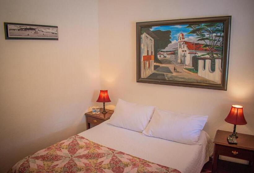 베이직 3인 룸, Alojamiento Jaw