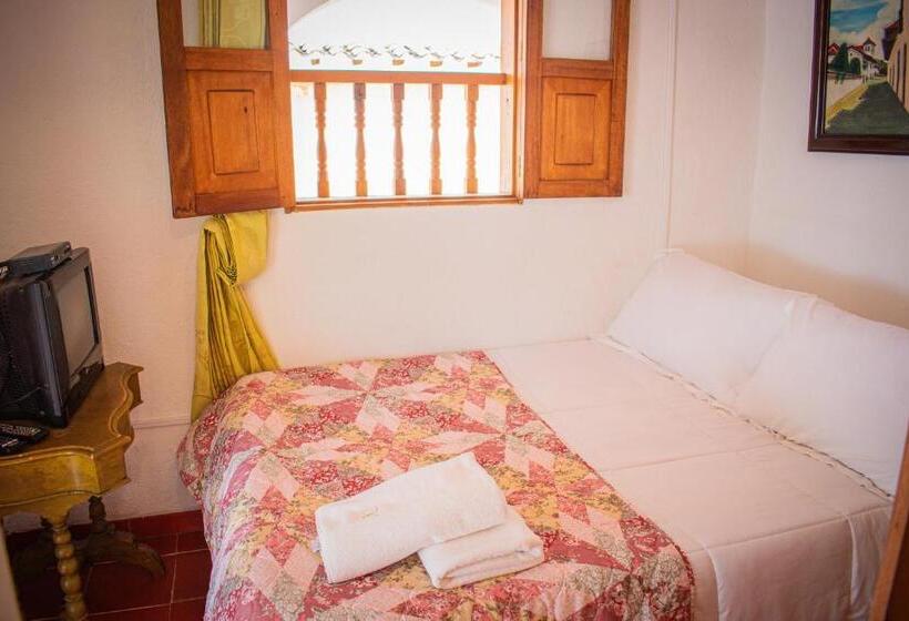 기본룸, Alojamiento Jaw