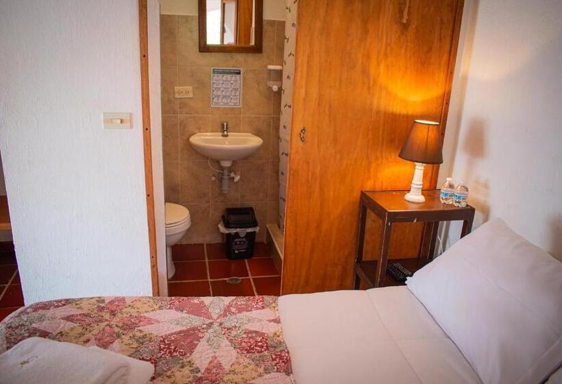 기본룸, Alojamiento Jaw