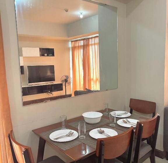 Апартаменты 2 Спальни, Cubao, Quezon City Condo Staycation