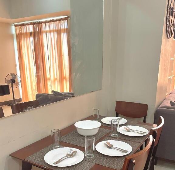 Апартаменты 2 Спальни, Cubao, Quezon City Condo Staycation