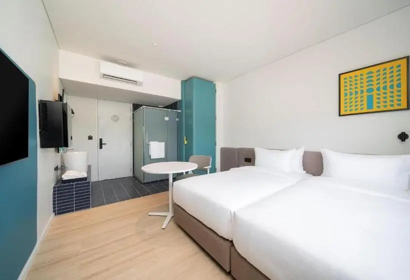 اتاق استاندارد, Go Hotel Bowin At Robinson Lifestyle Bowin