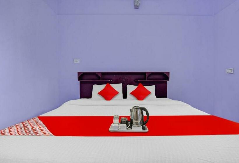 三人经典房间, Collection O Clement Holydays