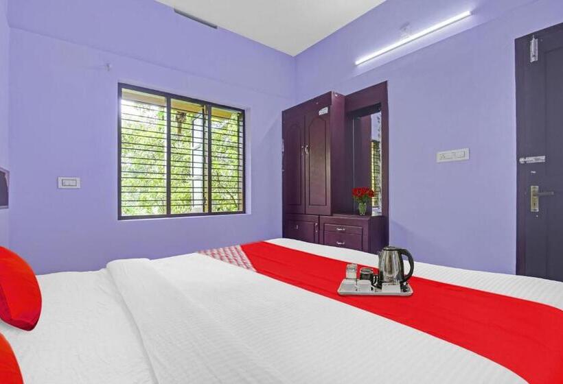 三人经典房间, Collection O Clement Holydays