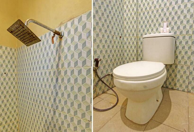 غرفة ديلوكس, Oyo 91845 V_ar House Syariah