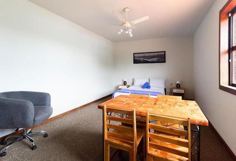 Люкс Повышенной Комфортности, Pousada Wafeh Pampulha Suítes