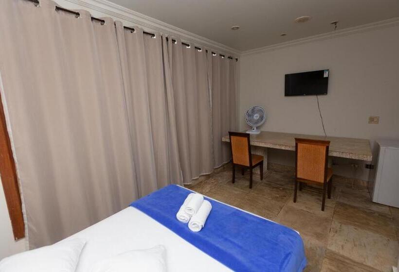 Suite with lake view, Pousada Wafeh Pampulha Suítes