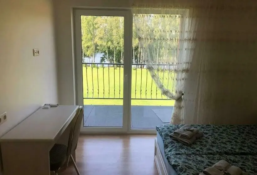 اتاق استاندارد سه نفره, Marių įlanka