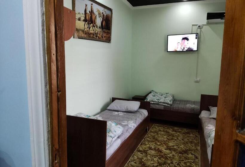 غرفة قياسية ثلاثية حمام مشترك, Goziyon Hostel