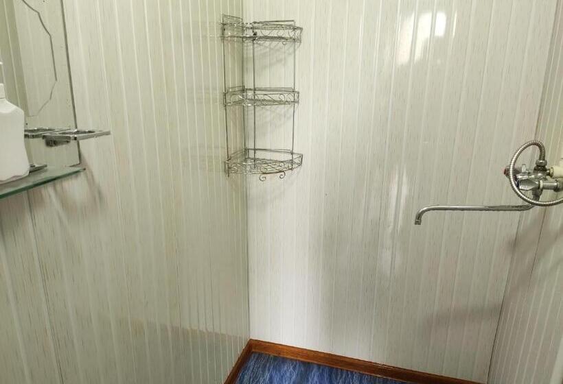 غرفة قياسية رباعية حمام مشترك, Goziyon Hostel