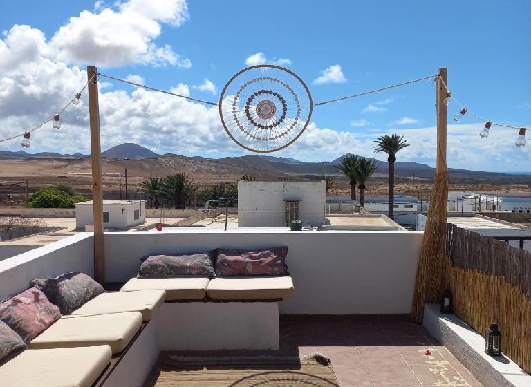 标准间, Sunset House