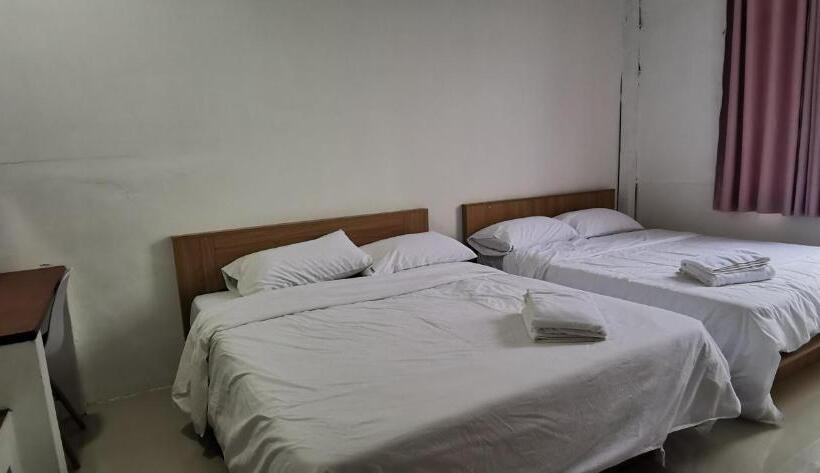 Номер Deluxe, Tang