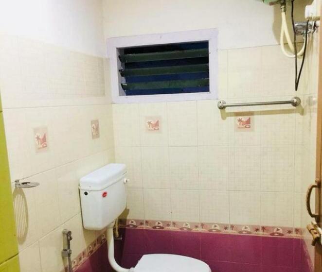 Pokój Standard, Mystique Inn Ooty