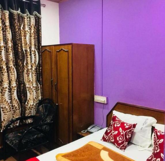 Pokój Standard, Mystique Inn Ooty