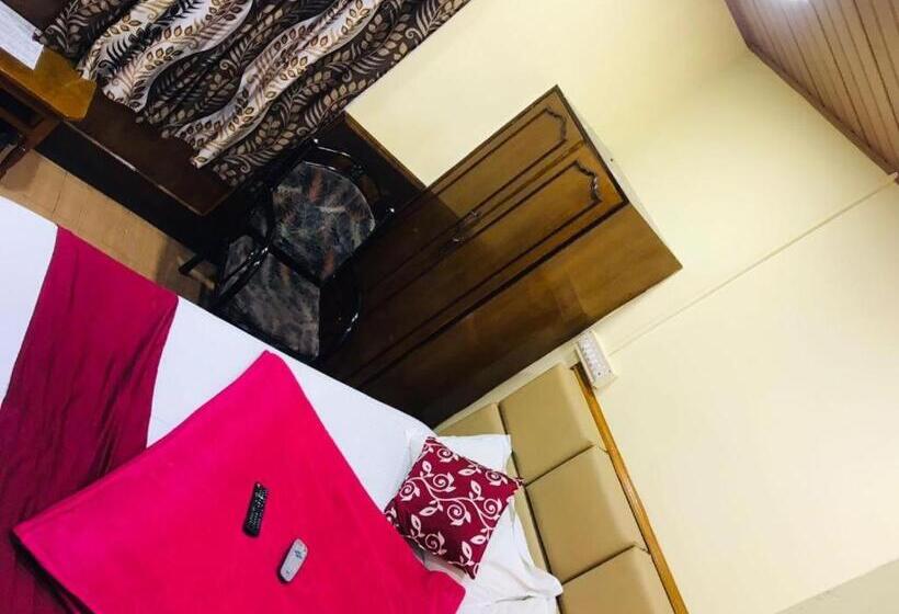 Pokój Standard, Mystique Inn Ooty