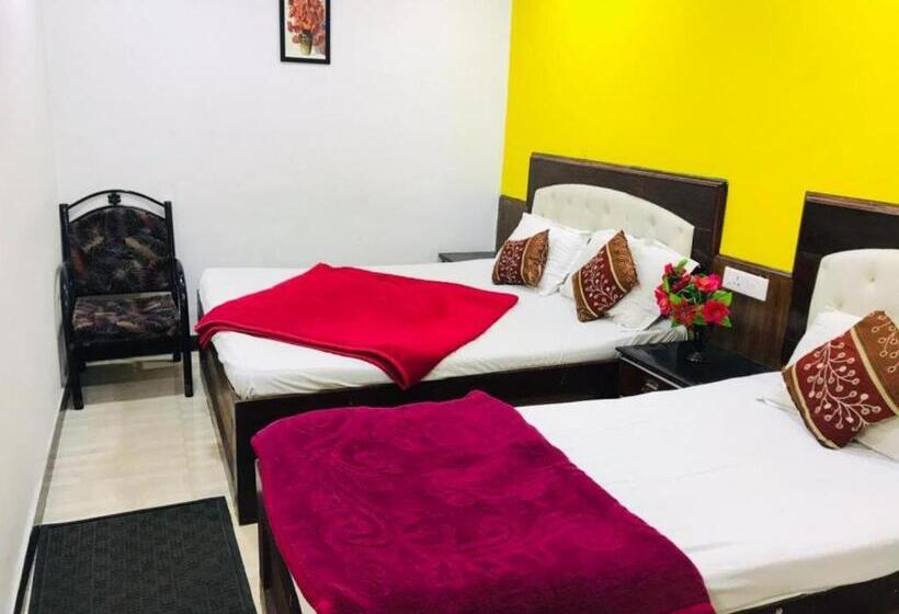 Economy Triple Room, Mystique Inn Ooty