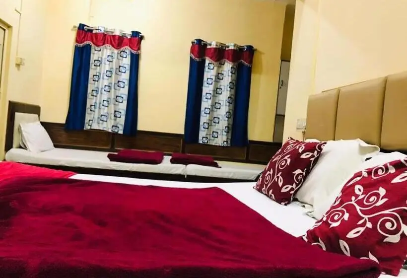 ファミリールーム, Mystique Inn Ooty