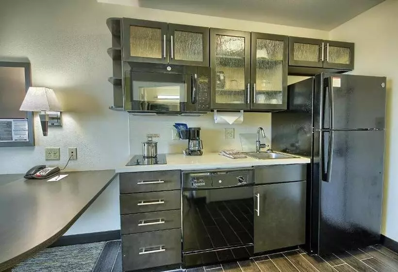 キングサイドベッドのスタンダードワンルーム, Candlewood Suites Columbus   Grove City, An Ihg