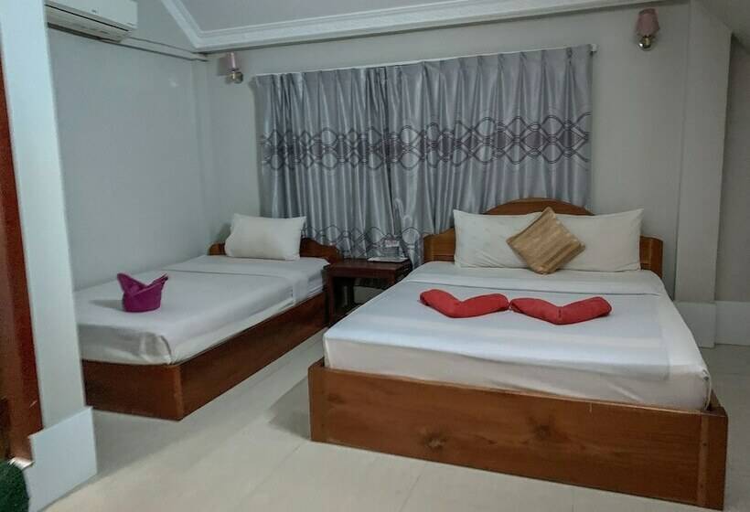 اتاق خانوادگی, Damnak Riverside Villa