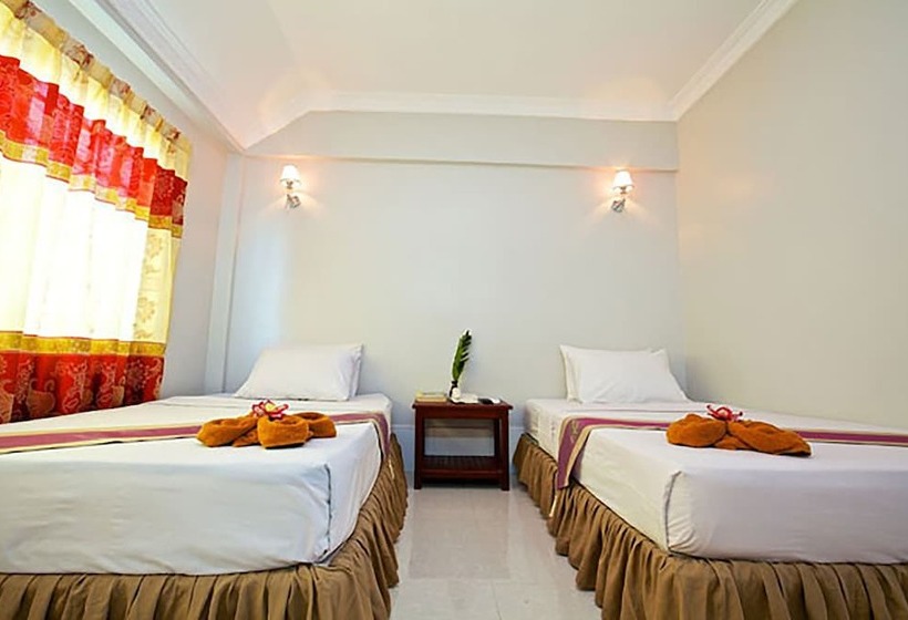 اتاق خانوادگی, Damnak Riverside Villa