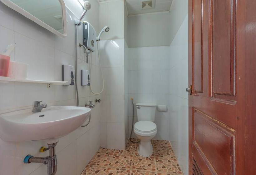 اتاق خانوادگی, Damnak Riverside Villa