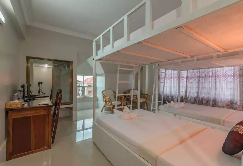 ルームシェアのワンベッド, Damnak Riverside Villa