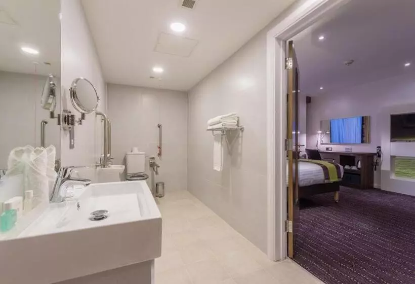身障者適用スタンダードルーム, Holiday Inn London Watford Junction, An Ihg