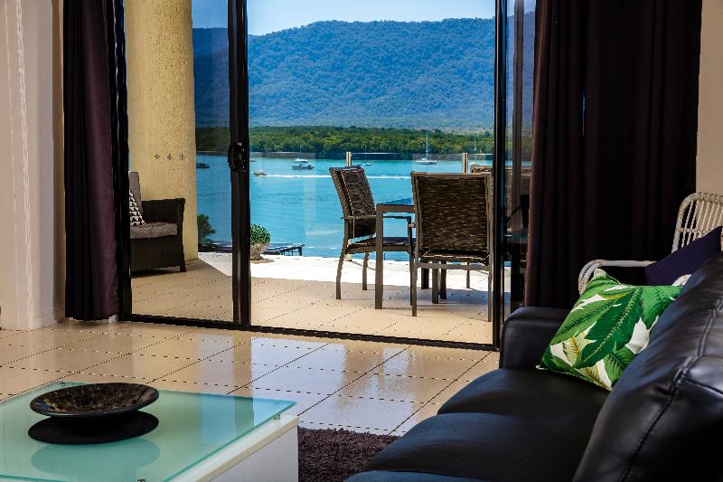 דירת 3 חדרים נוף לים, Jack & Newell Holiday Apartments