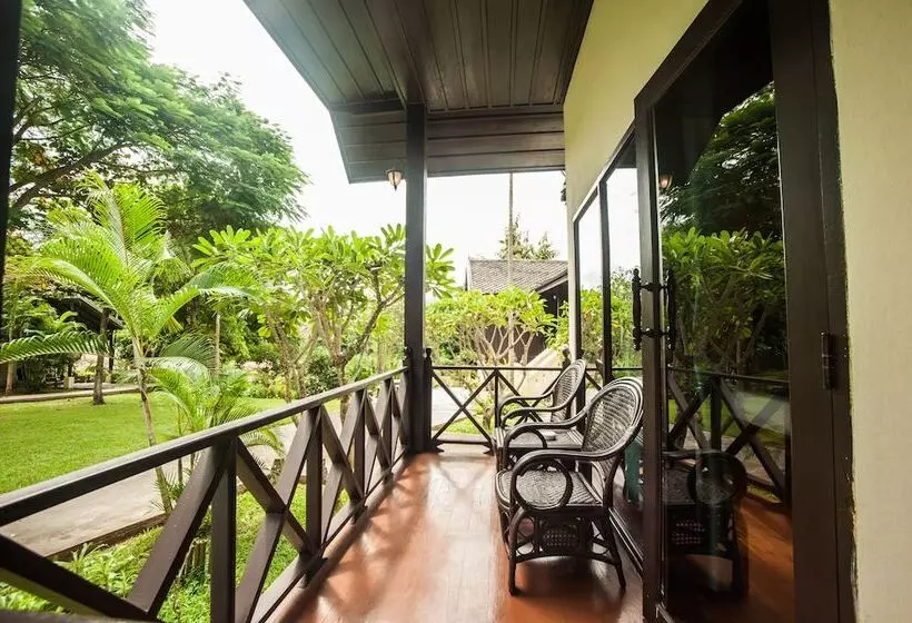 اتاق سوپریور با چشمانداز باغ, Luangprabang Chanon
