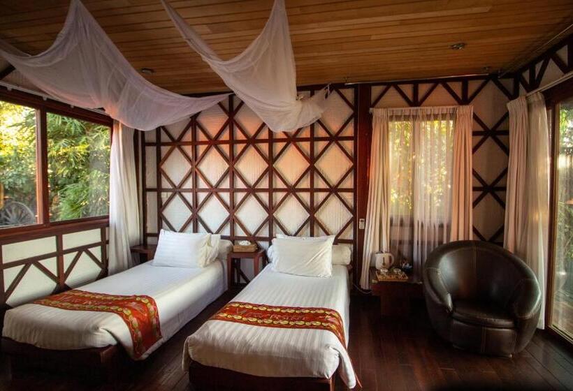 سوییت خانوادگی, Viewpoint Ecolodge