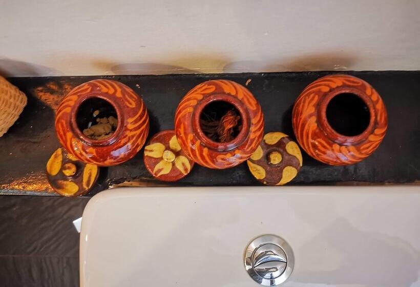 اتاق لوکس با بالکن, Viewpoint Ecolodge