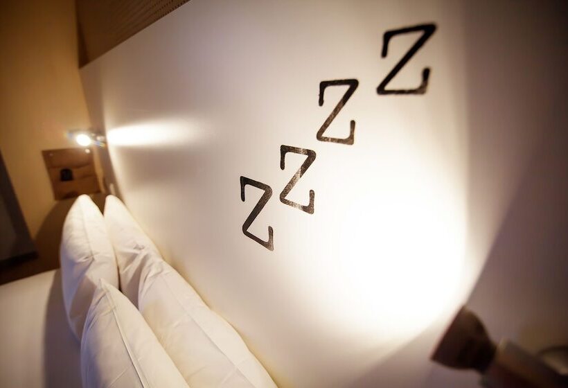 اتاق استاندارد, Toc Hostel Madrid