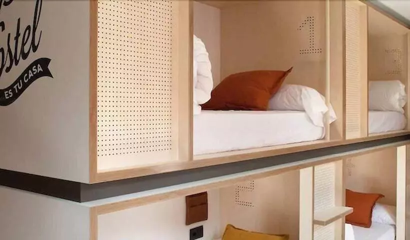 تختخواب در اتاق مشترک, Toc Hostel Madrid