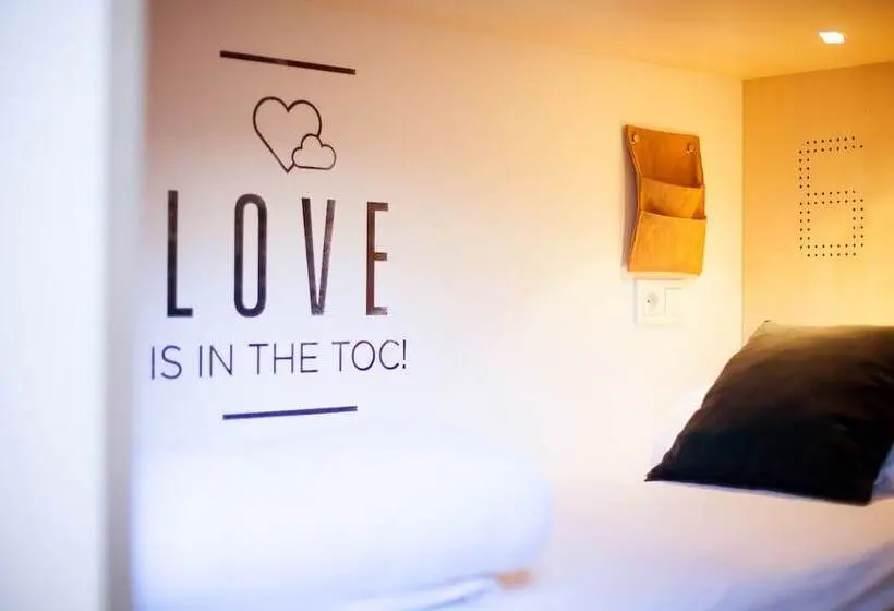 تختخواب در اتاق مشترک, Toc Hostel Madrid